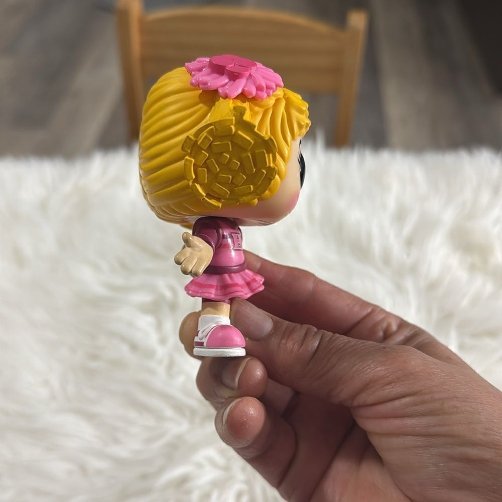 Jollibee Hetty Spaghetti Funko - Picture 2 of 5